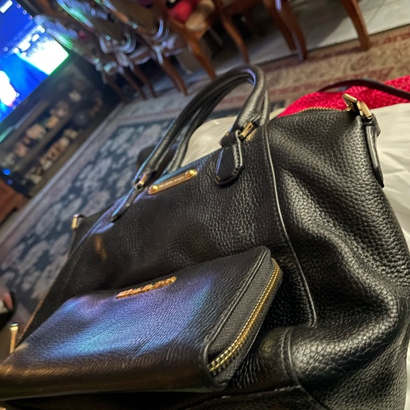 new and used purses - Picture 9 of 14